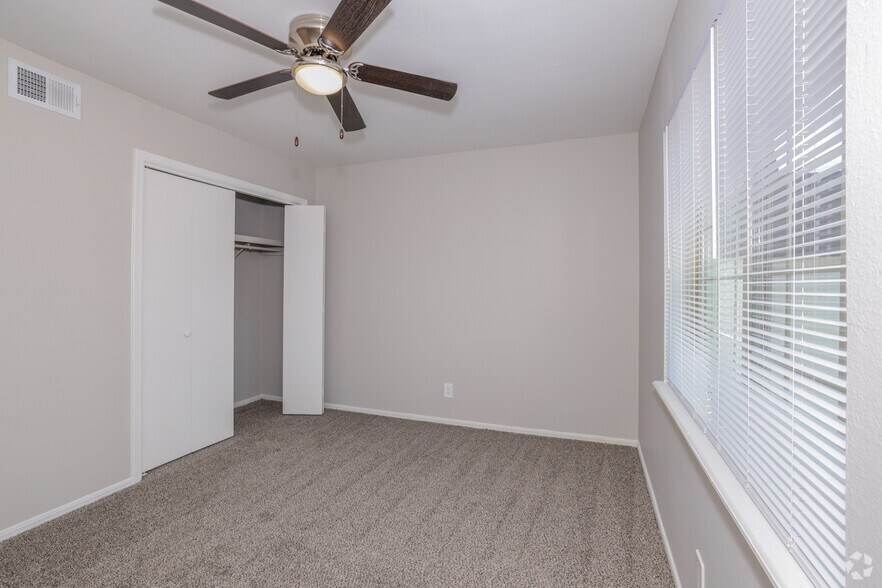 More Photos Of 1713 S Memorial Dr, Tulsa Apartments For Sale