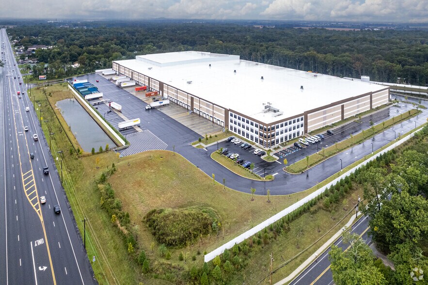 More Photos Of 200 S Pemberton Rd, Pemberton Township Distribution For Lease