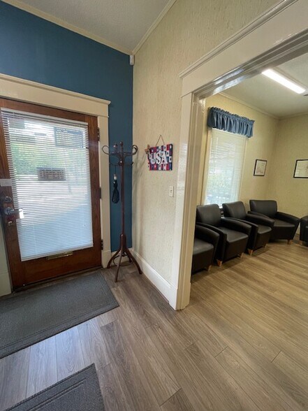 More Photos Of 217 Mocksville Ave, Salisbury Office Residential For Sale