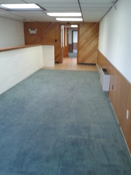 More Photos Of 9115-9125 Bursa Rd, Laurel Warehouse For Lease