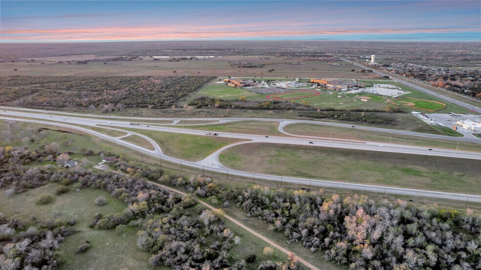 11304 NW Zac Lentz Pky, Victoria, TX 77904 Land For Sale