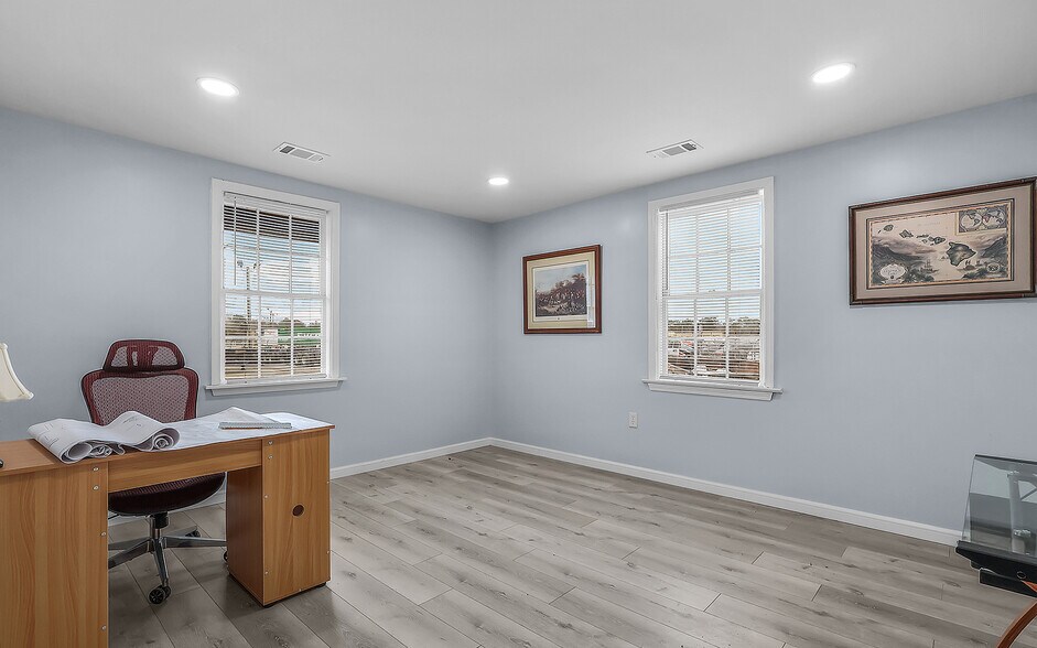 More Photos Of 123 Beasley Rd, Savannah Industrial For Sale