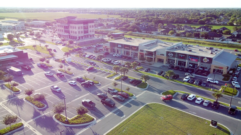 More Photos Of 6710 W Expressway 83, Harlingen Unknown For Lease