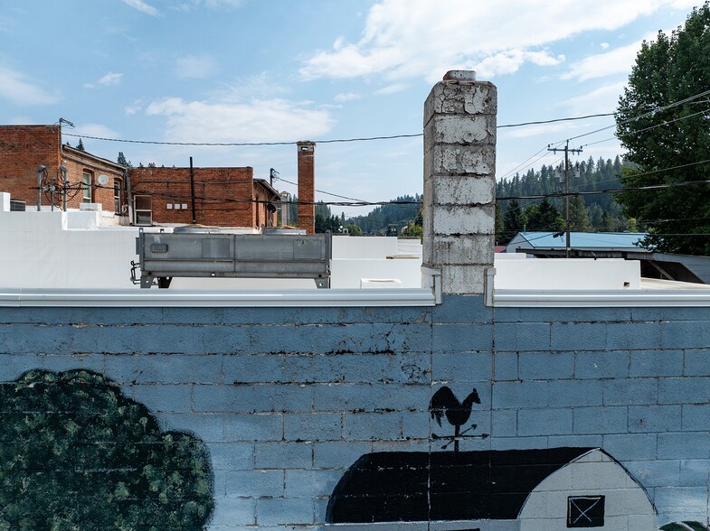 More Photos Of 339/401 S Main st, Troy Storefront For Sale