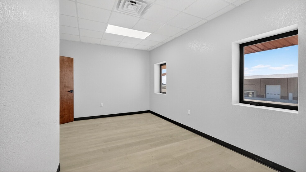 More Photos Of 16511 W Basin St, Odessa Industrial For Lease