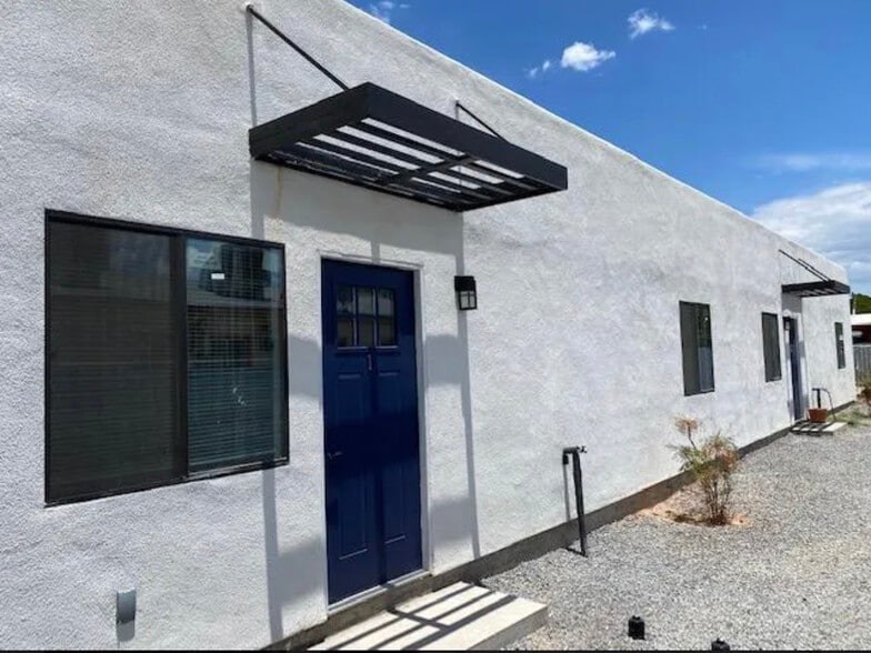 2626 N Columbus Blvd  