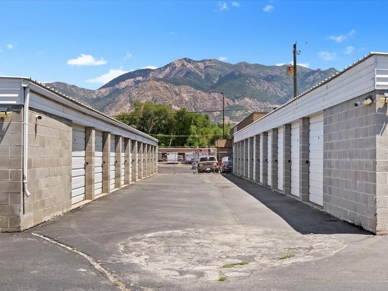 More Photos Of 3272 Stephens Ave, Ogden Self Storage For Sale