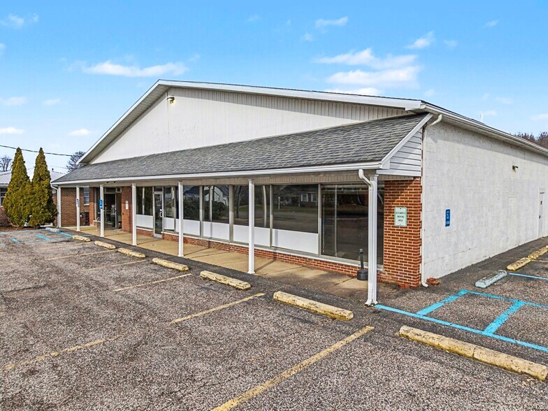 More Photos Of 2906 Washington Blvd, Belpre Medical For Sale