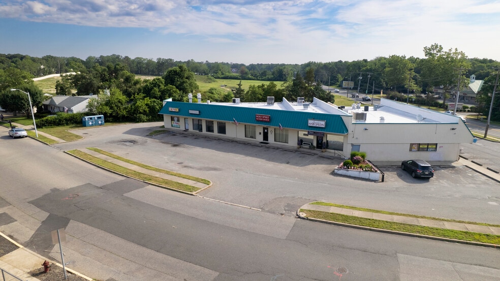 More Photos Of 21 S Main St, Barnegat Storefront For Lease
