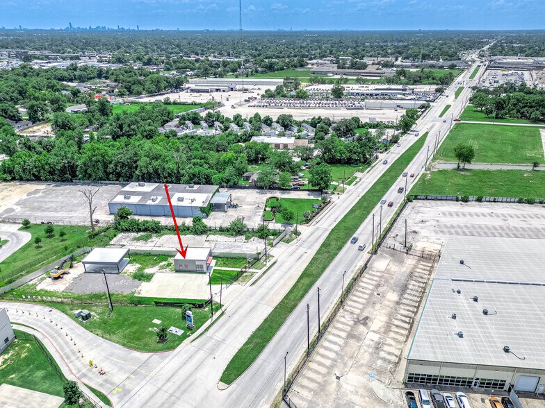 More Photos Of 1908 Little York Rd, Houston Auto Repair For Sale