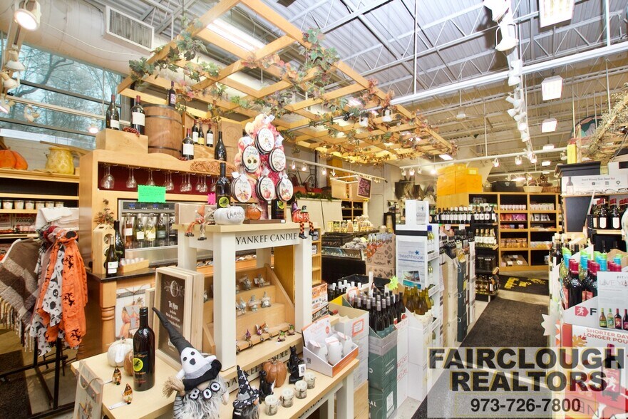 More Photos Of 182 US Highway 206, Flanders General Retail For Sale