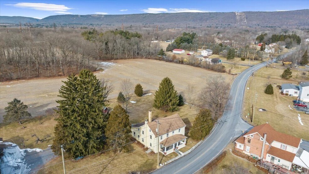 More Photos Of 1097 Blue Mountain Dr, Danielsville Land For Sale