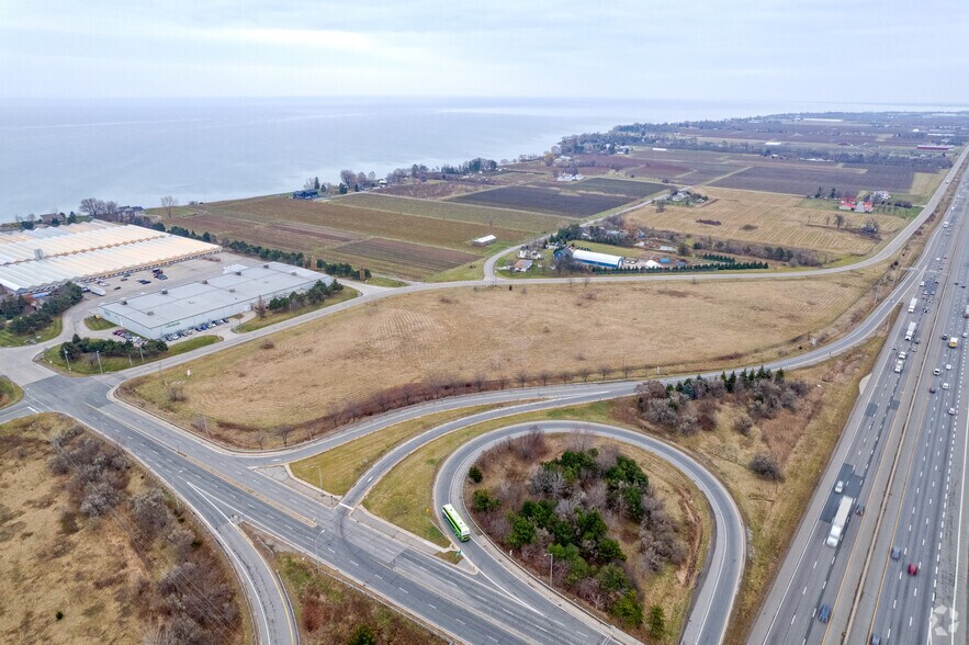 More Photos Of 4994 N Service Rd, Lincoln Land For Sale