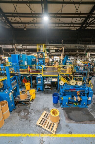 More Photos Of 621 Dana St NE, Warren Manufacturing For Lease