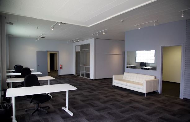 More Photos Of 7333 Radford Ave, North Hollywood Warehouse For Sale