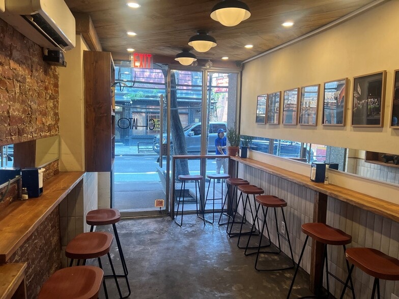 More Photos Of 120 MacDougal St, New York Apartments For Lease