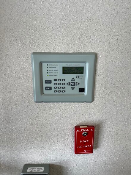 More Photos Of 1219 Applegate St, Philomath Medical For Lease