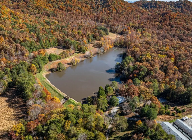 More Photos Of 1480 Pine Tavern Rd, Lebanon Junction Lodge Meeting Hall For Sale