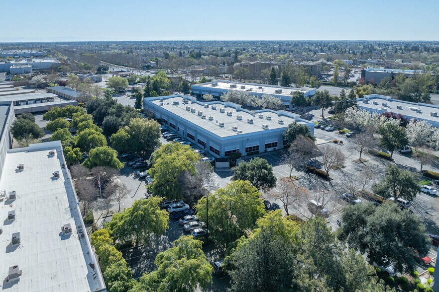 More Photos Of 2218 Kausen Dr, Elk Grove Office For Lease