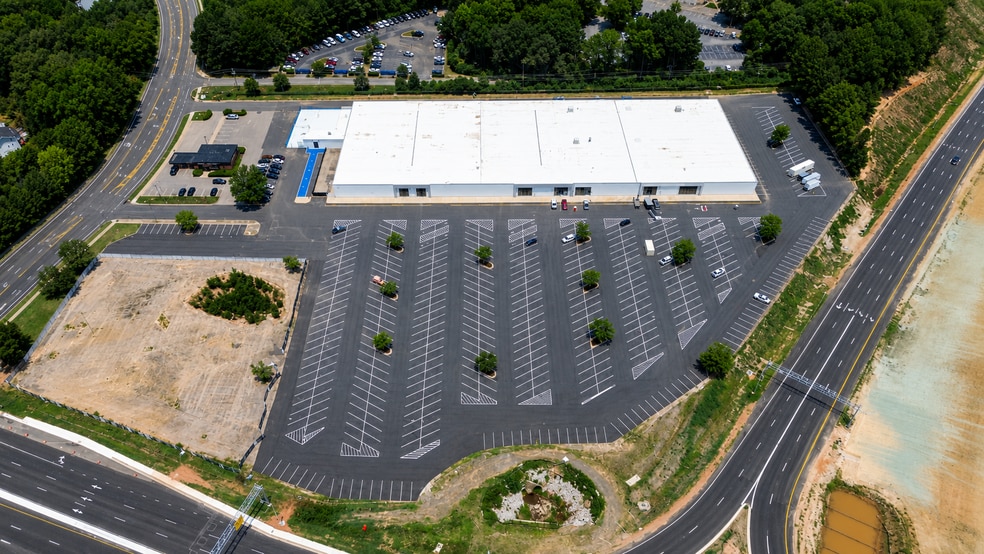 More Photos Of 4500 Western Blvd, Raleigh Freestanding For Lease