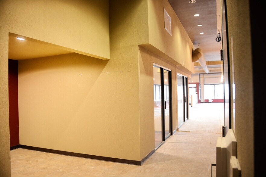 More Photos Of 1444-1446 4th St, San Rafael Storefront For Lease