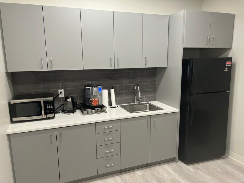 More Photos Of 6801 Falls of Neuse Rd, Raleigh Office For Lease