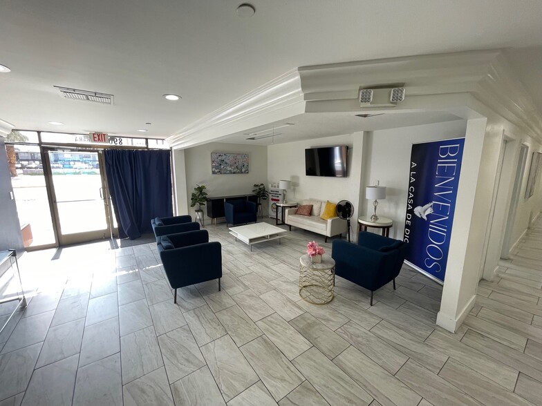 More Photos Of 890 E Sahara Ave, Las Vegas Religious Facility For Sale