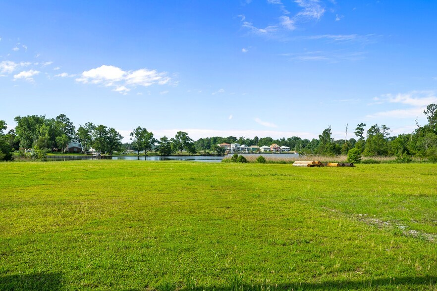 More Photos Of 0000 Old Bridge St, Jacksonville Land For Lease