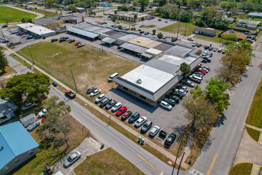 More Photos Of 567 Avenue K SE, Winter Haven Office For Sale