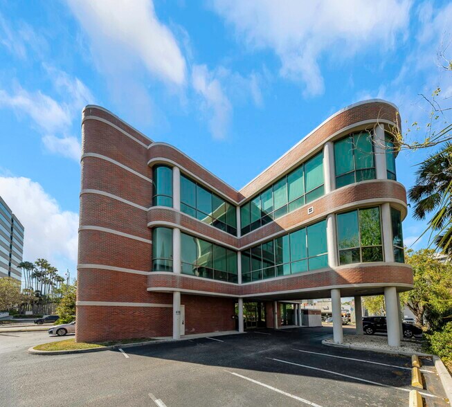 More Photos Of 701 N Westshore Blvd, Tampa Coworking Space