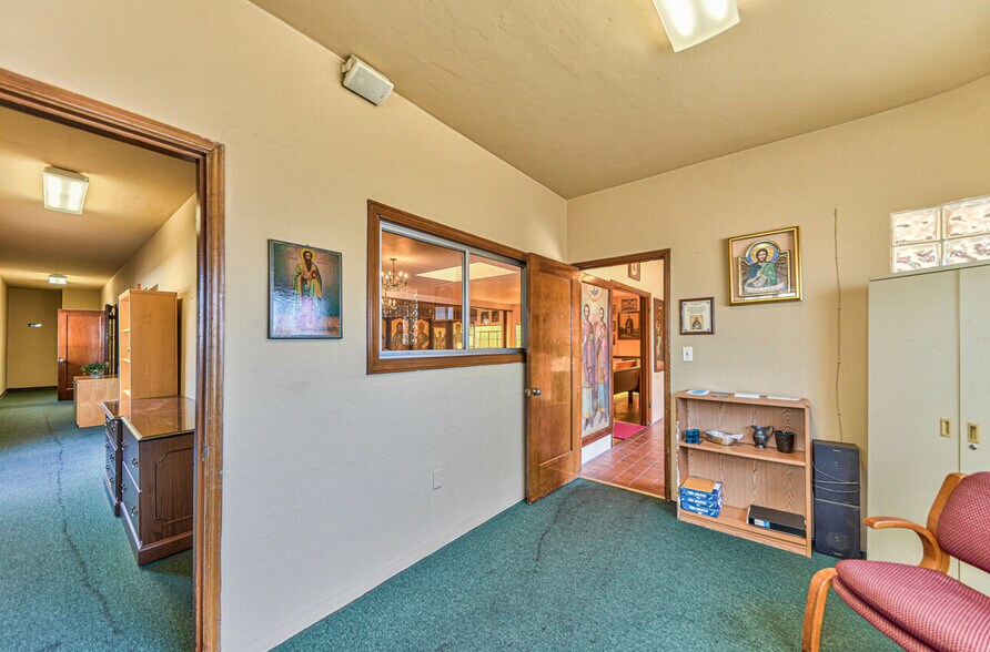 More Photos Of 326 Park St, Salinas Specialty For Sale