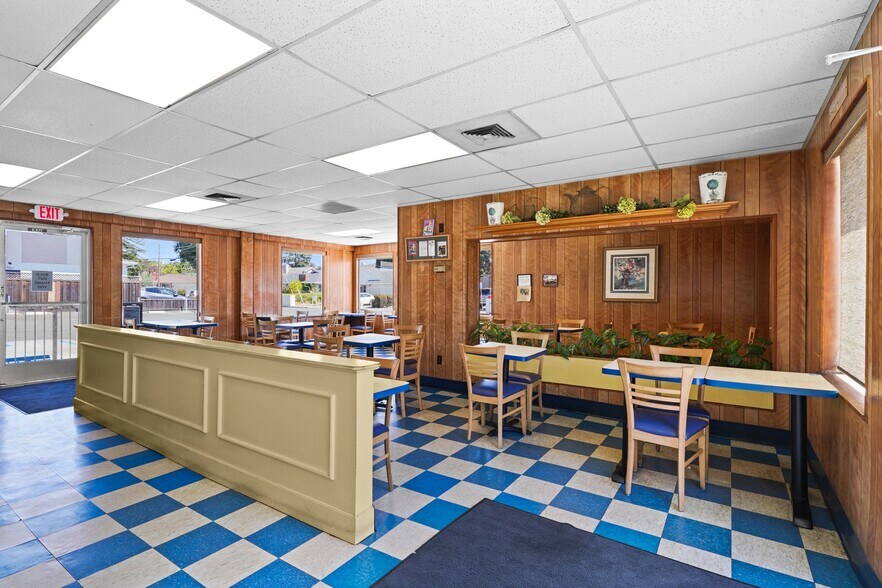 More Photos Of 3692 Castro Valley Blvd, Castro Valley Restaurant For Sale