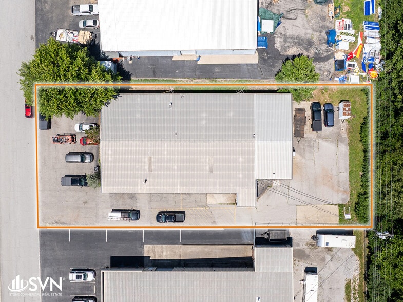More Photos Of 128 Eisenhower Ct, Nicholasville Warehouse For Lease