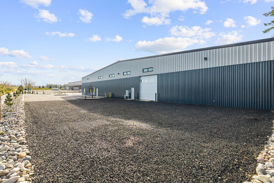 More Photos Of 8991 Select Ct SE, Tumwater Warehouse For Lease
