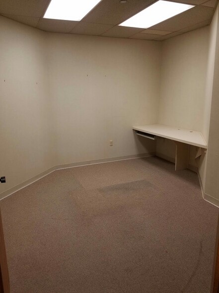 More Photos Of 201 3rd St, Parkersburg Office For Sale