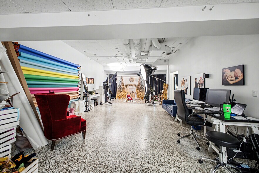 More Photos Of 1809 E Indian School Rd, Phoenix Storefront Retail Office For Lease