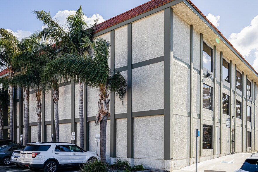 More Photos Of 23717 Hawthorne Blvd, Torrance Office For Lease
