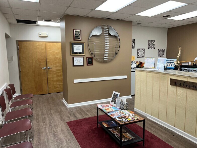 More Photos Of 600 Iron City Dr, Pittsburgh Freestanding For Lease