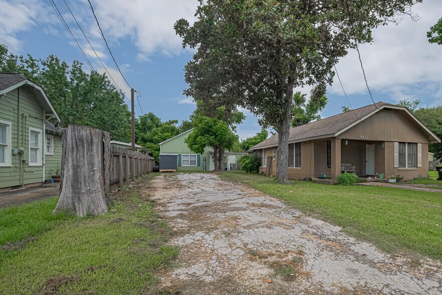 More Photos Of , Wharton Multifamily For Sale