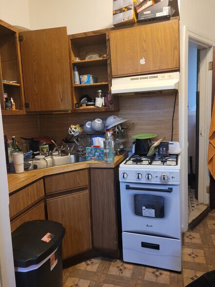 More Photos Of 11914 Hillside Ave, Richmond Hill Multifamily For Sale