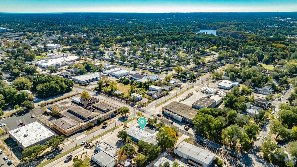 More Photos Of 1316 S 5th Ave, Wilmington Service For Sale