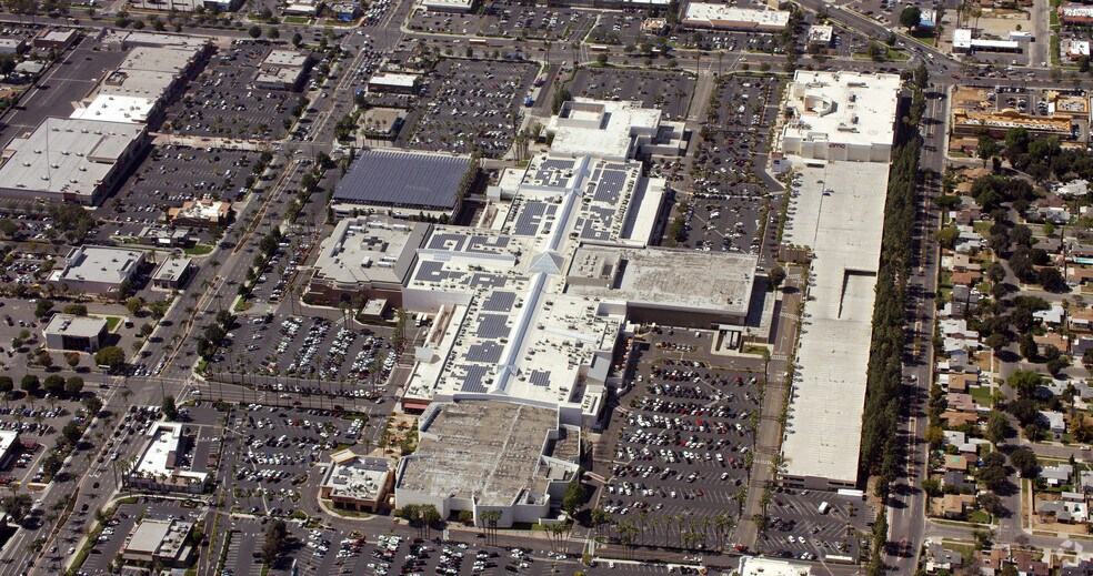 More Photos Of 1299 Galleria, Riverside Unknown For Lease