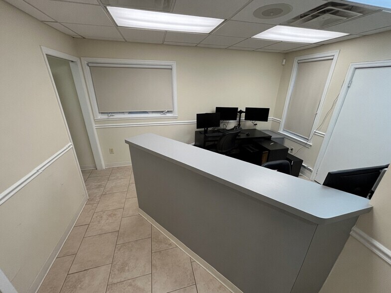 More Photos Of 259 Kinderkamack Rd, Westwood Office Residential For Lease