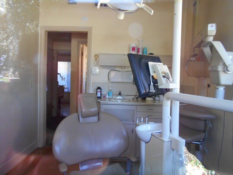 More Photos Of 5942 West Mall, Atascadero Office For Sale