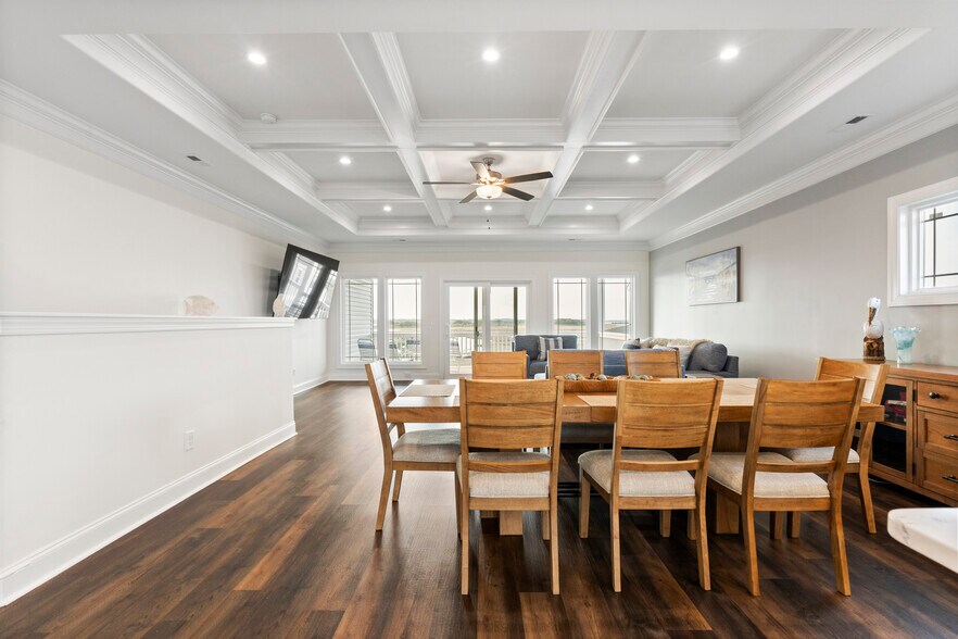 More Photos Of 2075-2085 New River Inlet Rd, North Topsail Beach Specialty For Sale