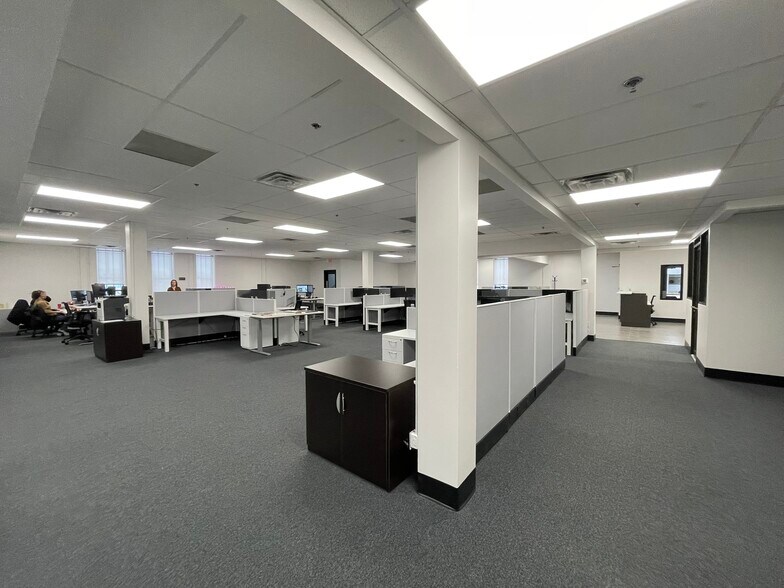 More Photos Of 223 NE Loop 820, Hurst Medical For Sale