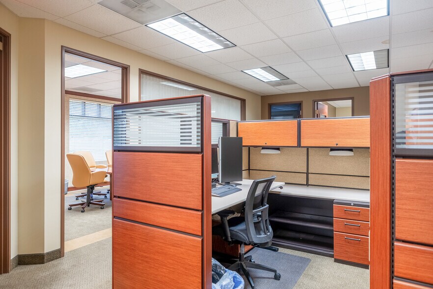 More Photos Of 606 SE 117th Ave, Vancouver Office For Sale