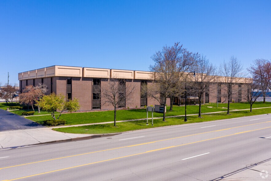 More Photos Of 31100 Plymouth Rd, Livonia Medical For Sale