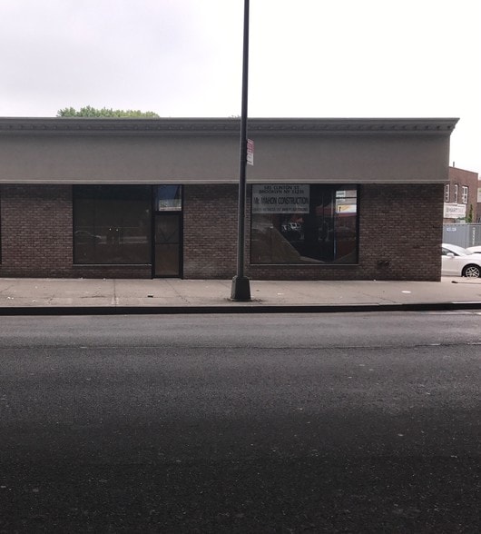 More Photos Of 581-593 Clinton St, Brooklyn Freestanding For Lease