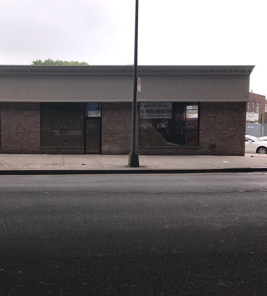 More Photos Of 581-593 Clinton St, Brooklyn Freestanding For Lease